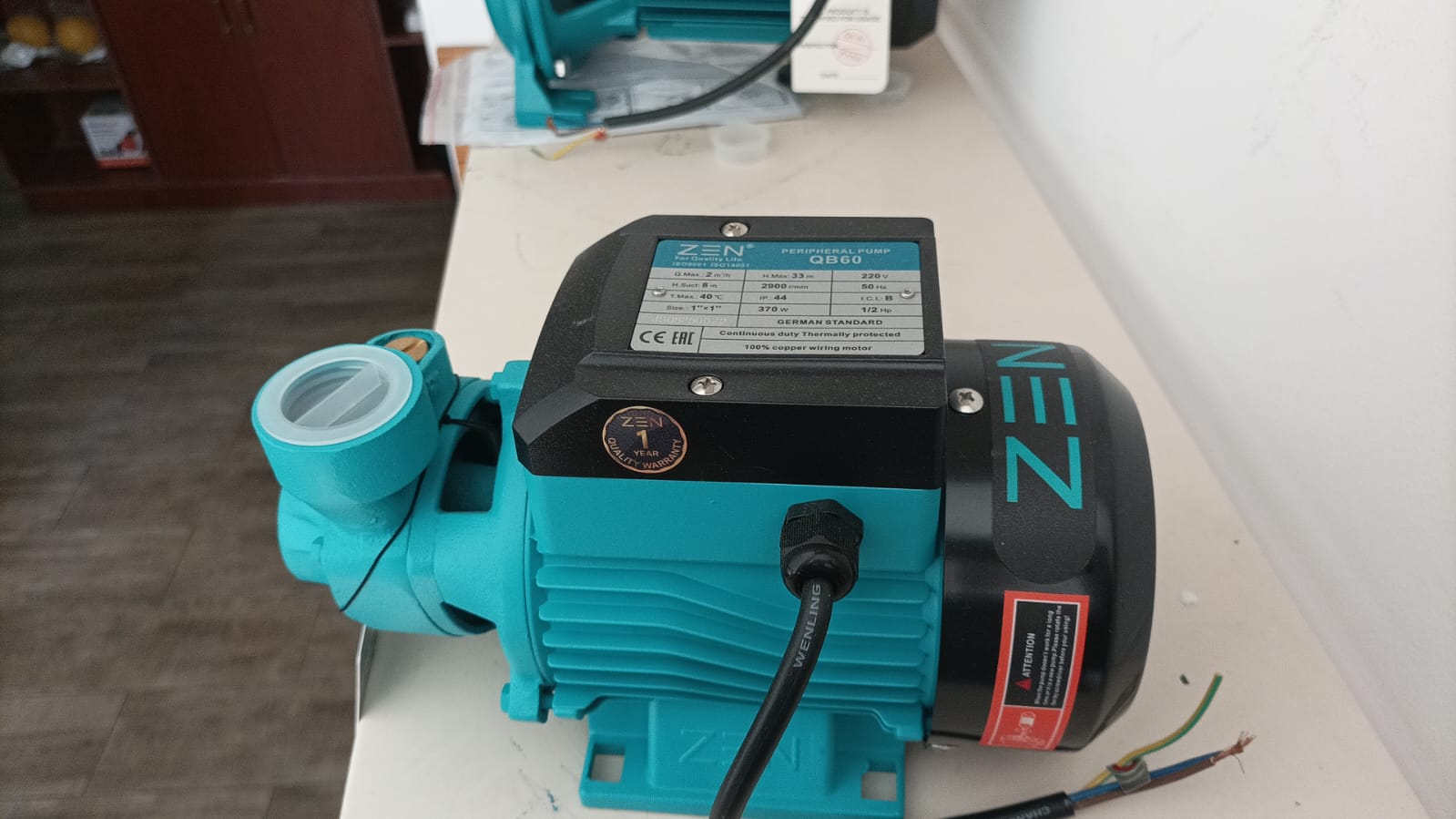 Bomba centrífuga periférica ZEN 0.5 HP (QB60)